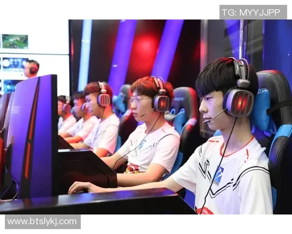 电竞新闻深入分析RNG与WE赛后复盘中的战术意识与团队配合表现